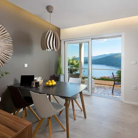 Design Lillian With A Beautiful Sea View Апартаменты